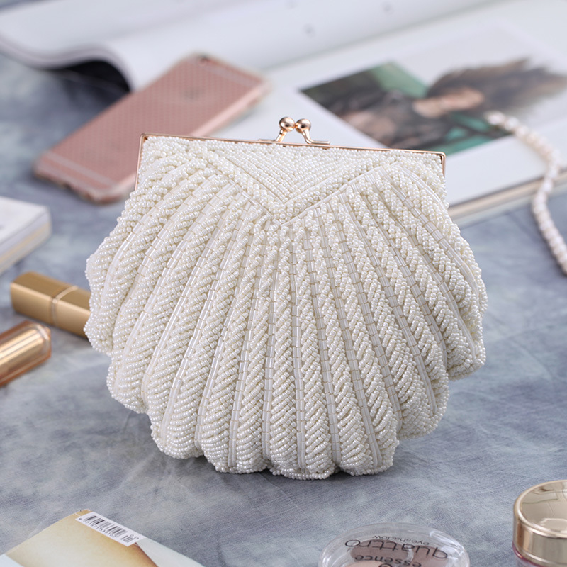 Beaded Shell Bahamas Clutch Bag Montipi