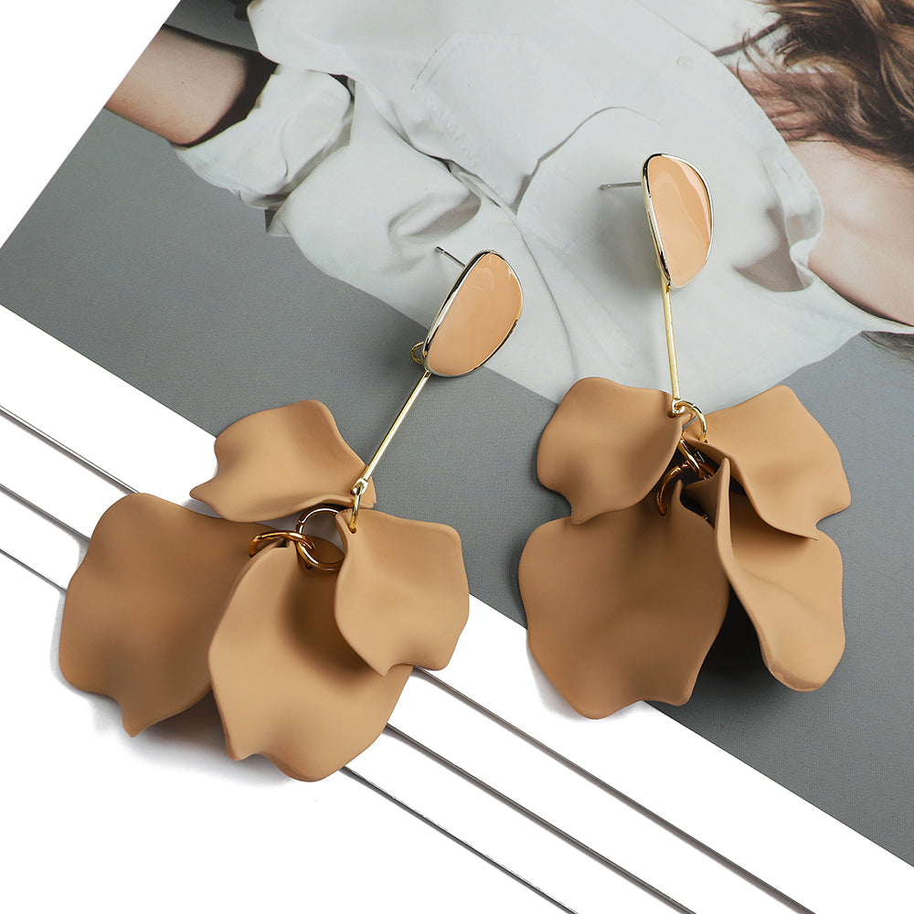 Bella Acrylic Petal Drop Earrings Montipi