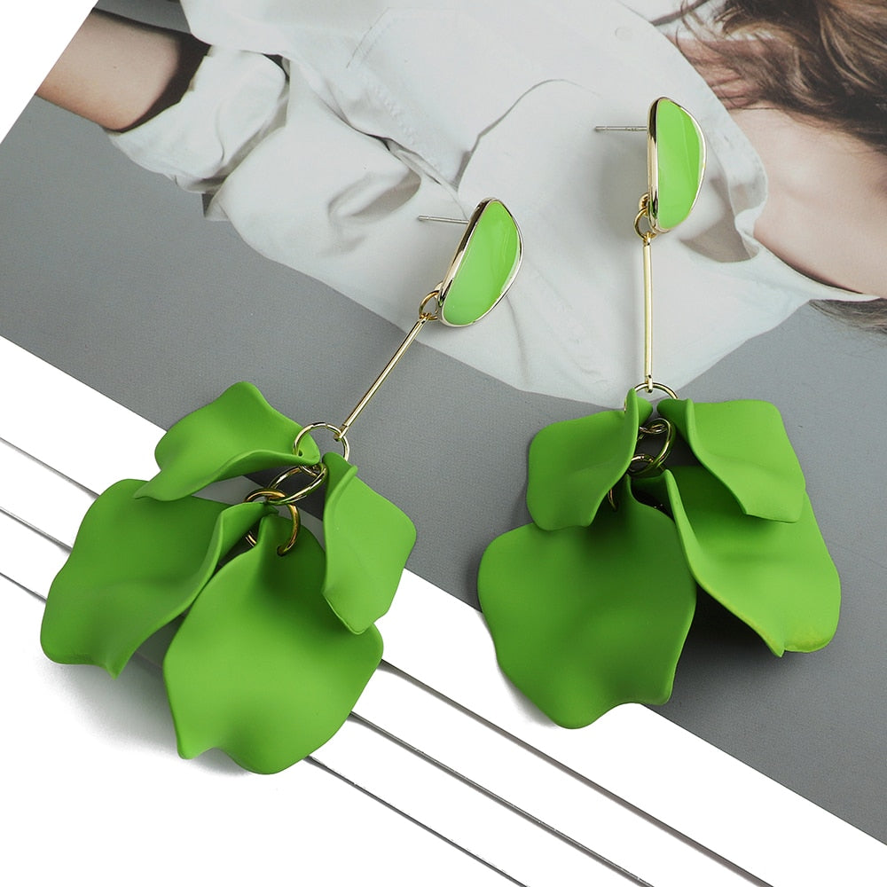 Bella Acrylic Petal Drop Earrings Montipi