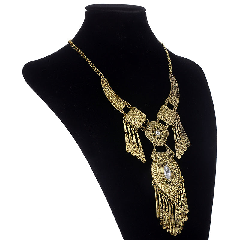 Bohemian Antique Ornaments Necklace Montipi