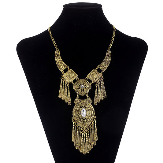 Bohemian Antique Ornaments Necklace Montipi