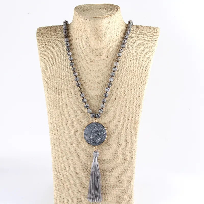 Boho Chic Stone Beaded Necklace Montipi