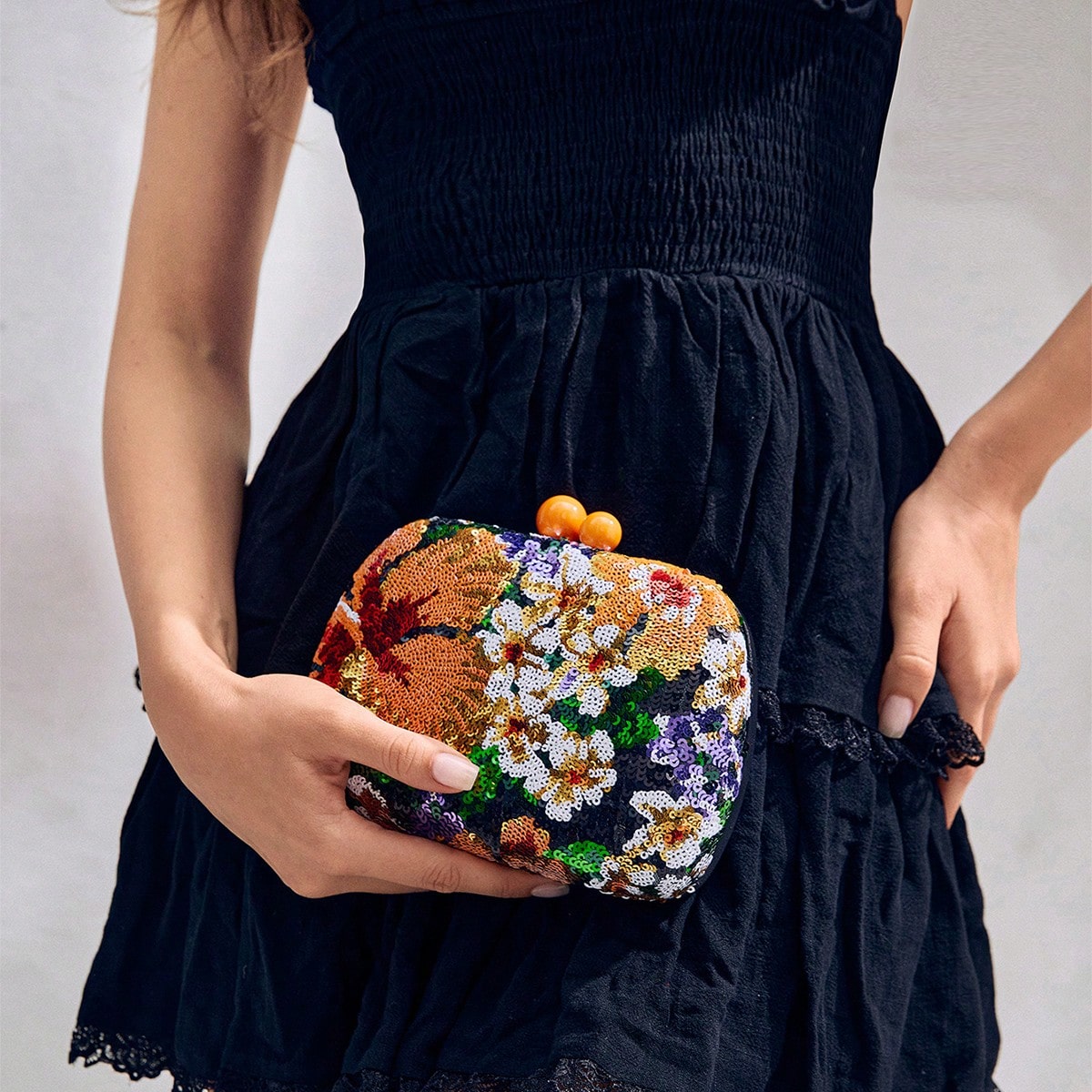 Coastal Chic Sequins Clutch Bag Montipi