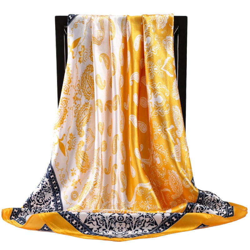 Eclectic Boho Retro Scarf Montipi