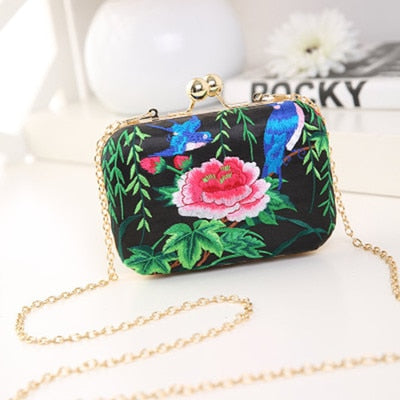 Floral Embroidery Boho Vintage Clutch Bag Montipi