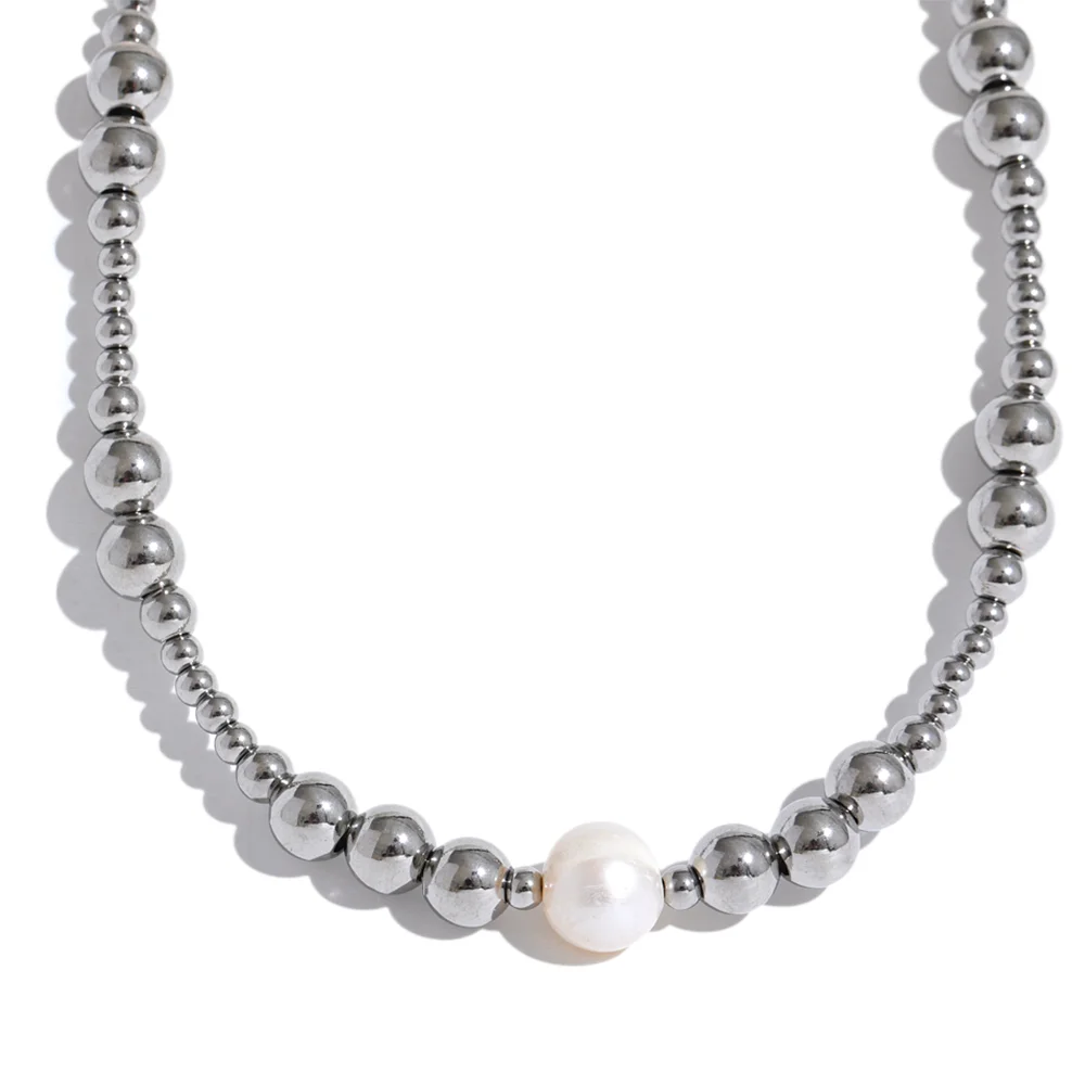 Halo Pearl Choker