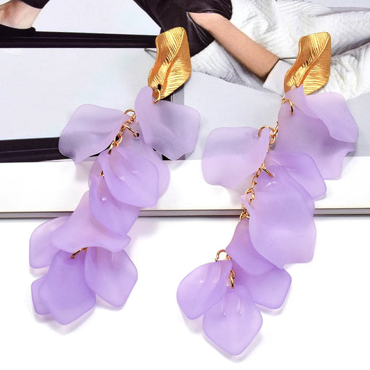 Elegant and romantic-Petal-Earrings-Lilac purple by Montipi