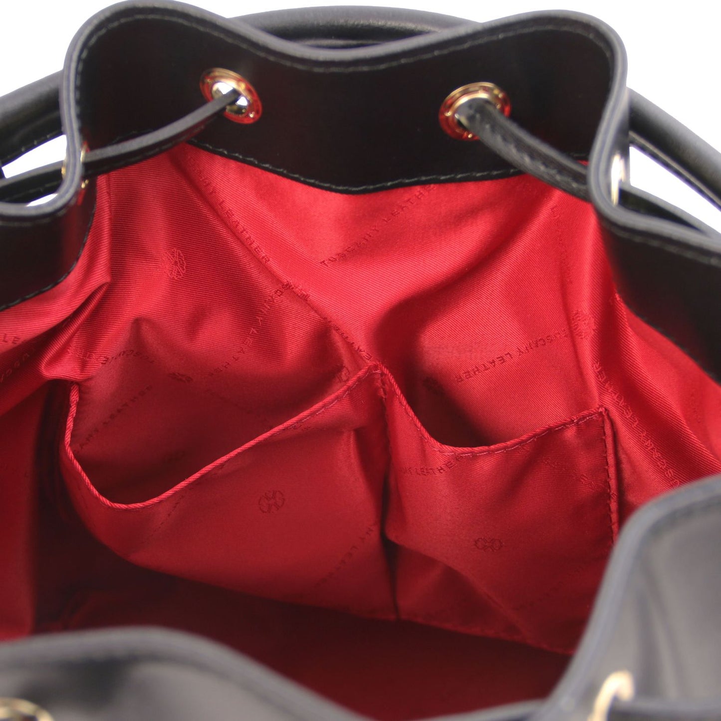 VITTORIA Leather Bucket Bag Montipi