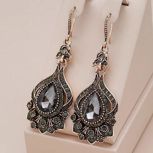 Vintage Chic Drop Earrings Montipi