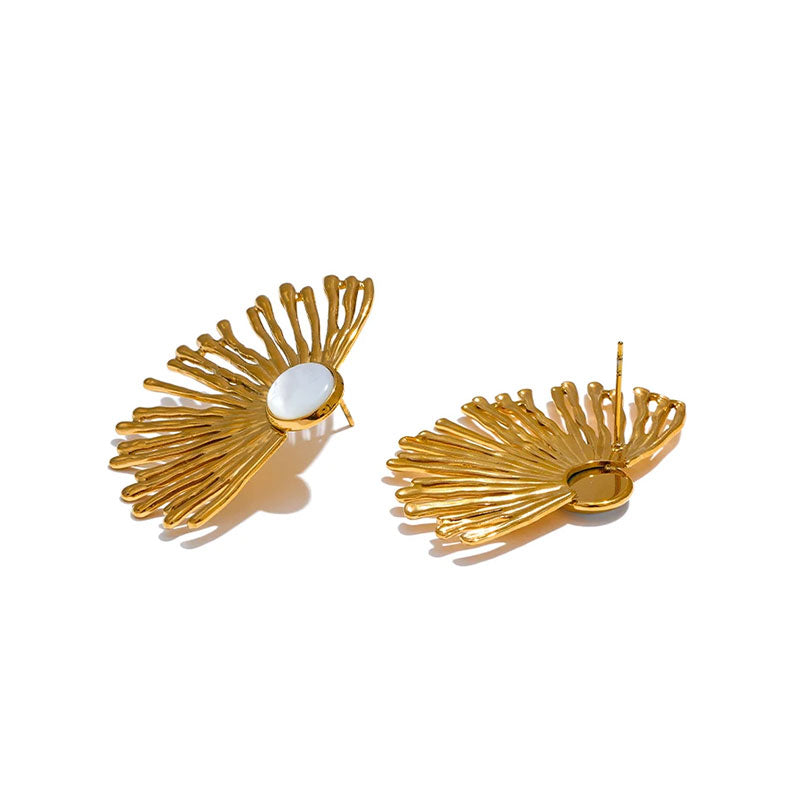 Coraline Pearl Gold Earrings
