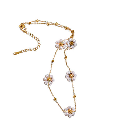 Fiorina Pearl Flower Necklace