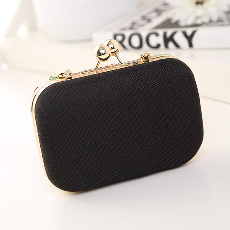 Floral Embroidery Boho Vintage Clutch Bag Montipi