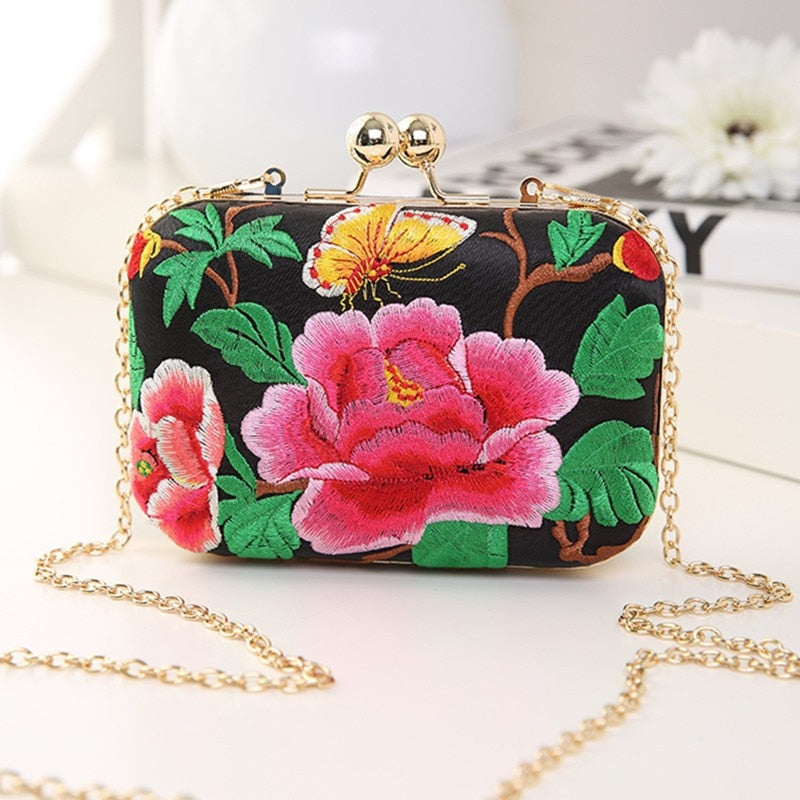 Floral Embroidery Boho Vintage Clutch Bag Montipi