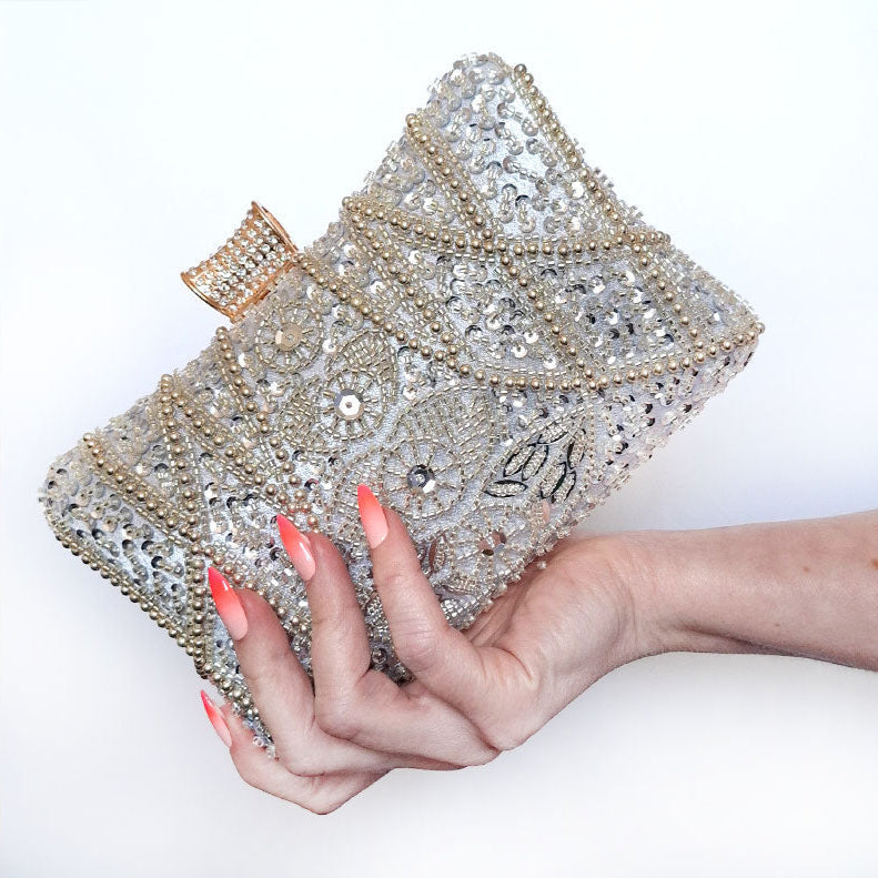 Luxe-Silver-Pearl-Clutch-and-ombre-nails-Couture-chic