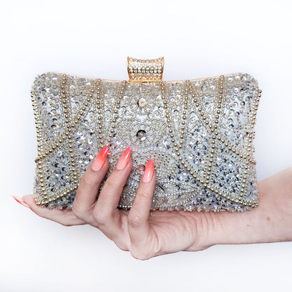 Luxe-Silver-Pearl-Clutch-and-ombre-nails