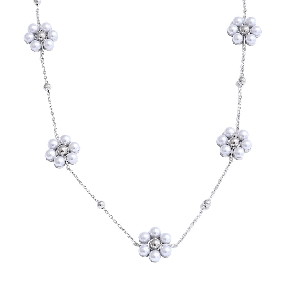Fiorina Pearl Flower Necklace