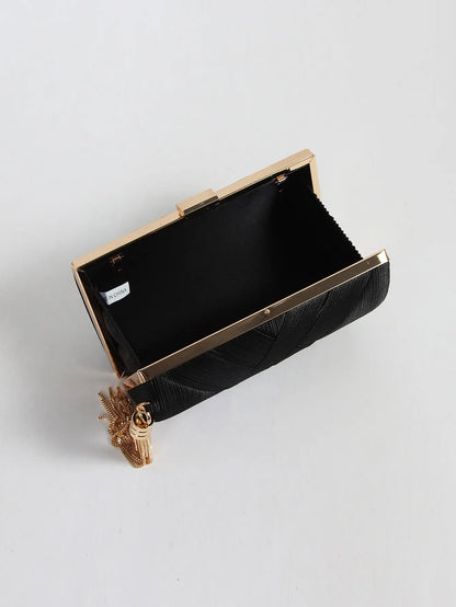 Luxury Vintage Chic Tassel Clutch Bag