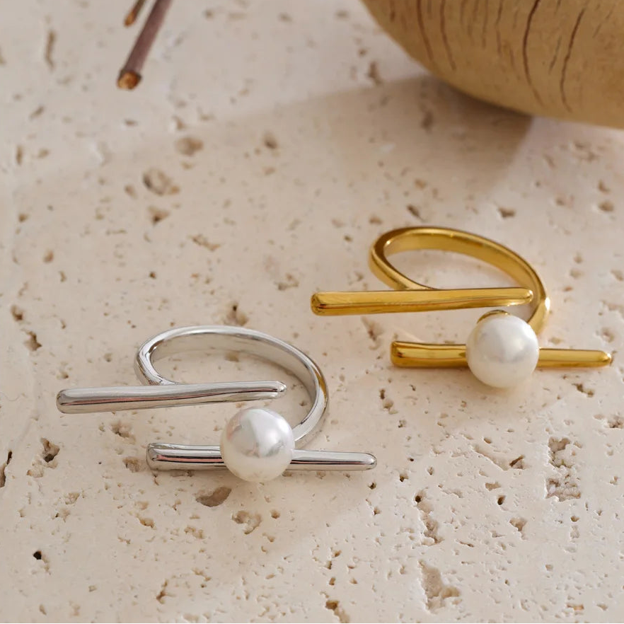 Pearl Sculptural Ring