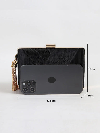 Luxury Vintage Chic Tassel Clutch Bag
