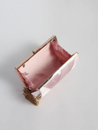 Luxury Vintage Chic Tassel Clutch Bag