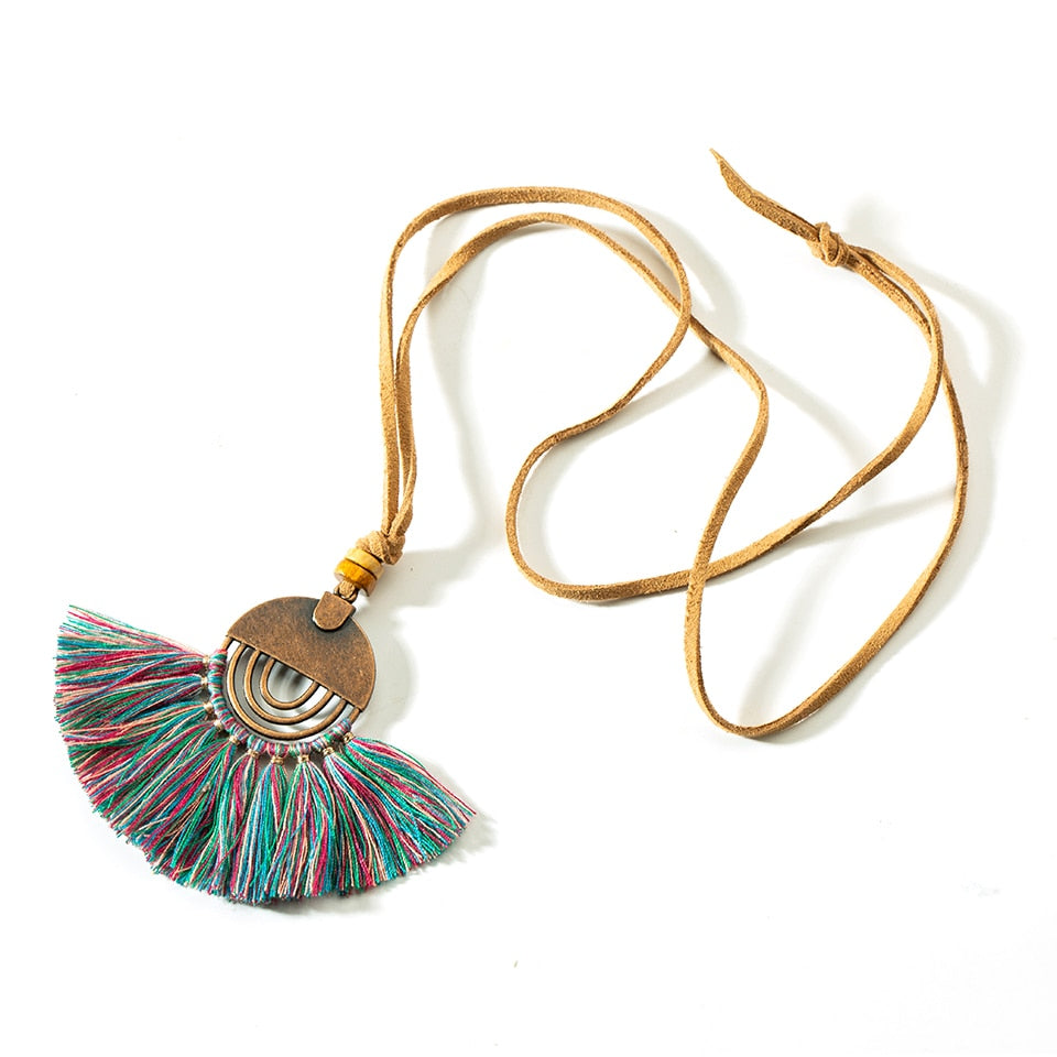 Tribal Boho Round Tassel Necklace Montipi