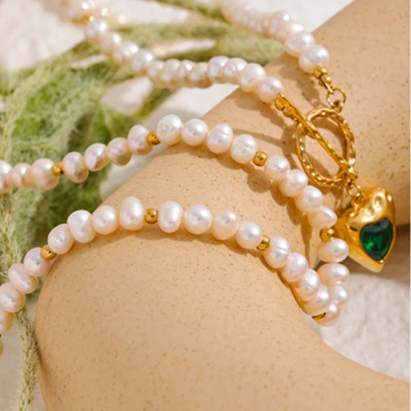 Pop Heart Pearl Necklace
